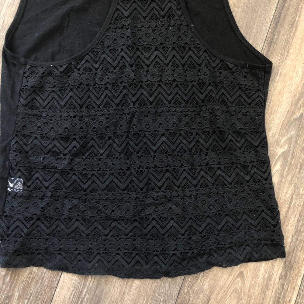 Black lace racer back tank top - Picture 3 of 3